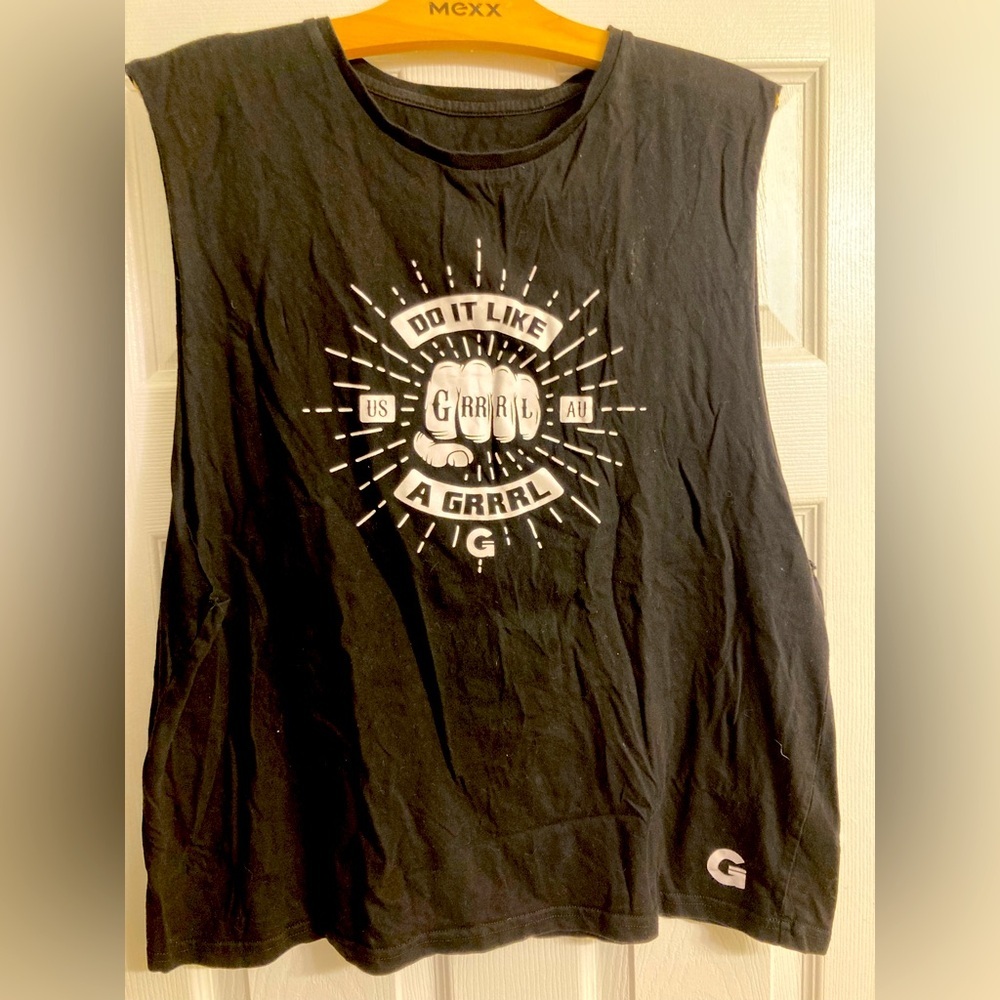 DO IT LIKE A GRRRL high cut muscle tee